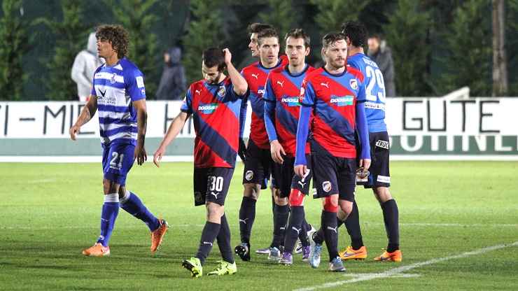 Viktoria v prvním přátelském utkání na soustředění v Turecku prohrála s Duisburgem 0:1