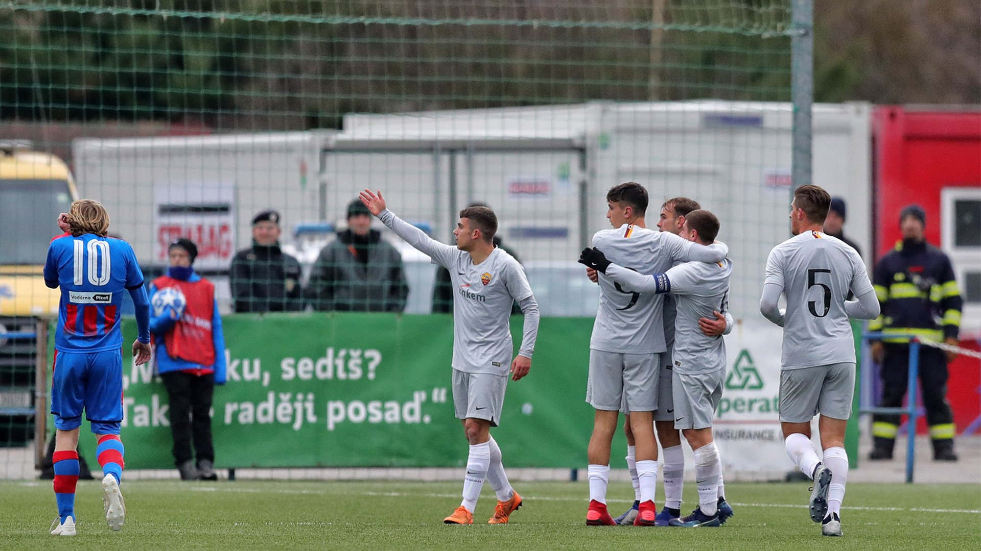 Sen o postupu je pryč. Dorost Viktorie podlehl AS Řím a končí ve skupině UYL